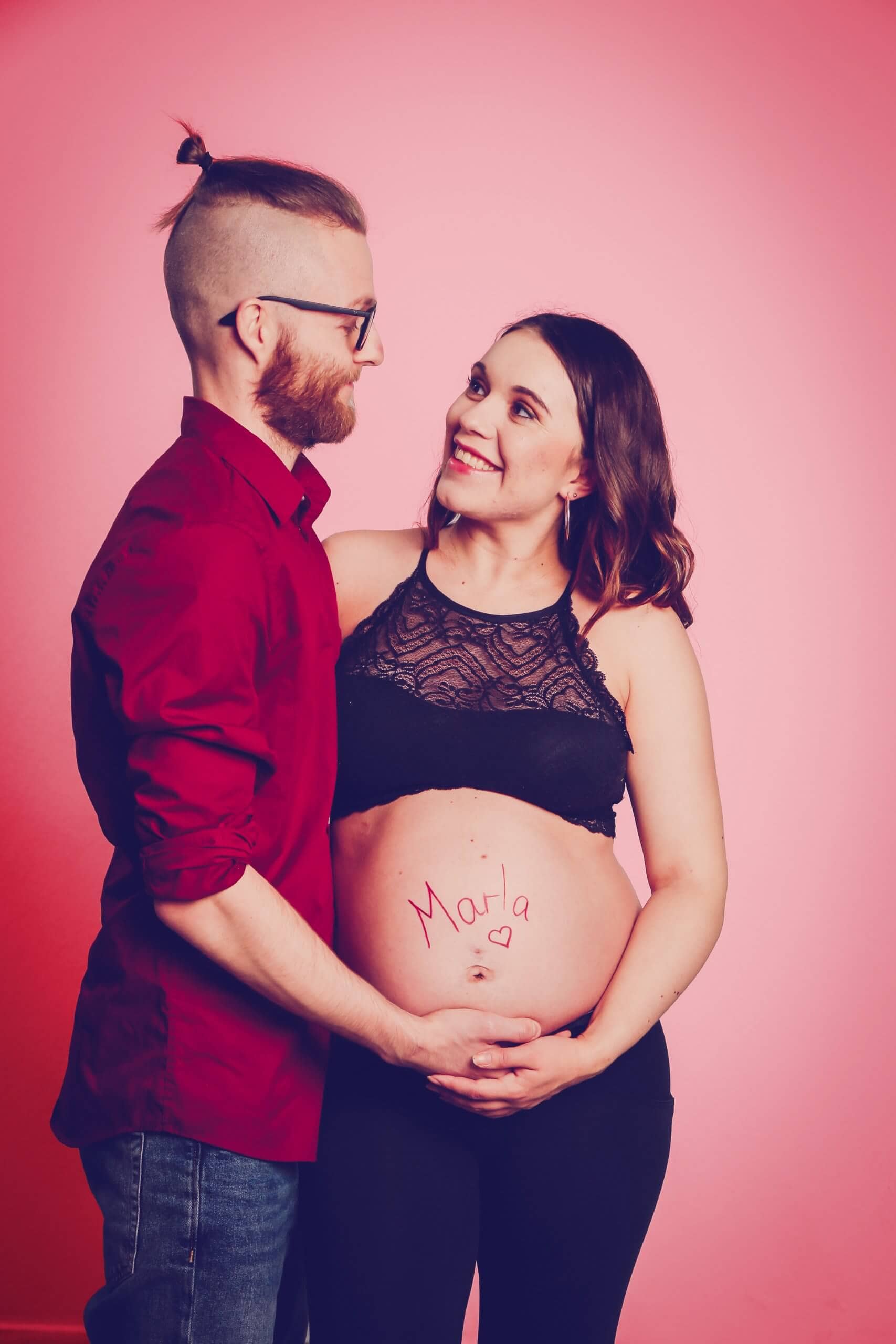 Babybauchfoto Hamburg im Fotostudio