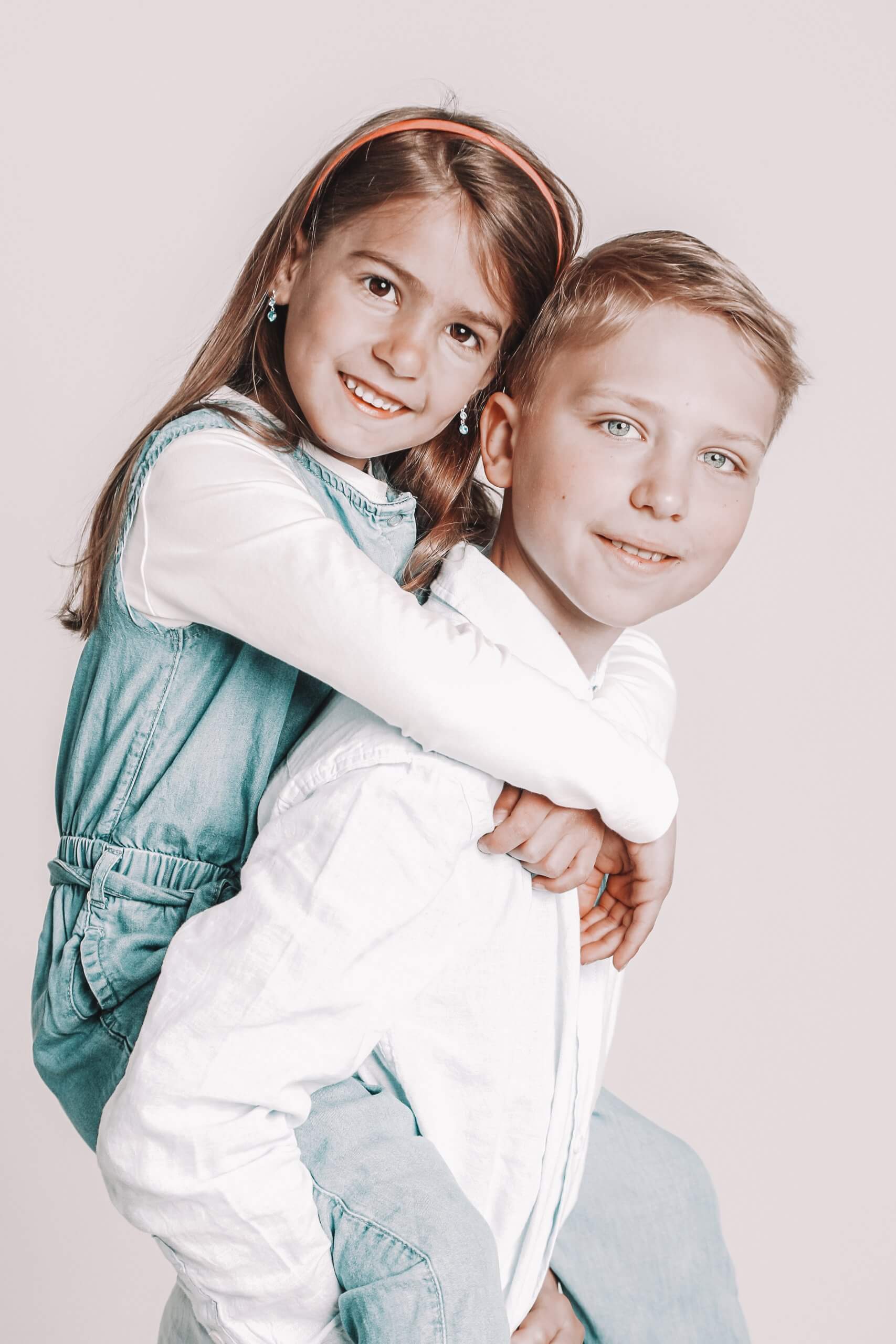 Kindergartenfoto Hamburg natürliches Kinderportrait